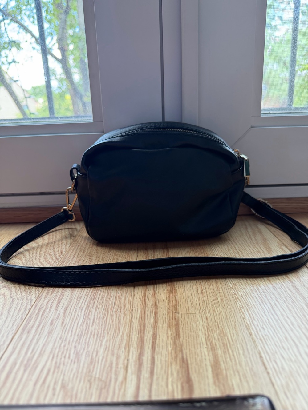 Laura Di Maggio Italy Leather Floral Crossbody Bag Black Blue - Picture 7 of 8